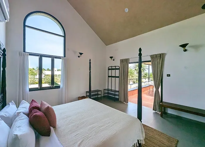 Cove Luxury Beach Villa Mahabalipuram